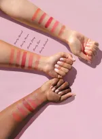 Кремовые румяна RARE BEAUTY Stay Vulnerable Melting Blush - NEARLY ROSE