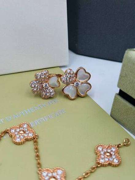 Кольцо Van Cleef & Arpels