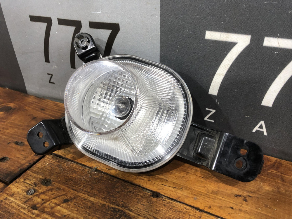 ПТФ передняя правая Kia Rio 4 (FB) 17-20 Б/У Оригинал 92208H0000