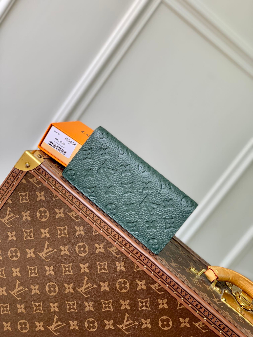 Louis Vuitton Brazza Wallet