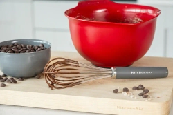 KitchenAid Венчик Coreline серый