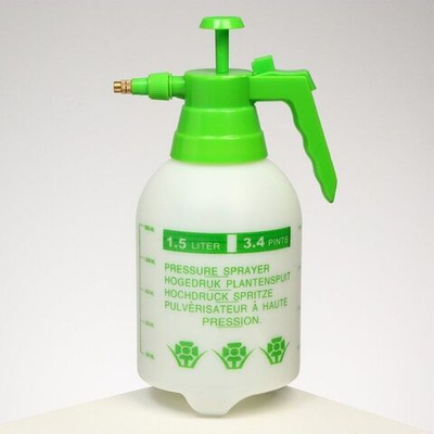 Помповый опрыскиватель (объем 1,5 литра) (Цвет: не задано)