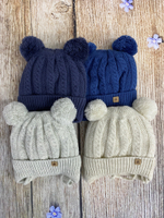 Шапка детская с пампушками "Звездочка"