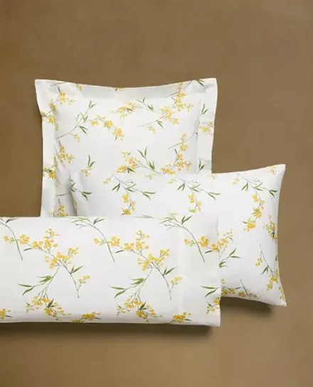 ZARA HOME НАВОЛОЧКА ИЗ САТИНА С ПРИНТОМ «МИМОЗА», ЖЕЛТОВАТО-БЕЛЫЙ