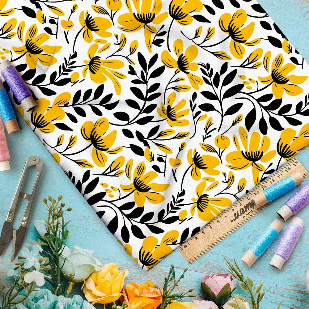Ткань Ниагара Софт желто-черная цветочная фантазия