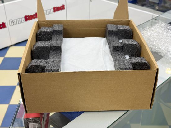 Sony Playstation 4 Pro 1TB CUH-7015B Белая  (PS4 Pro, Б/У)