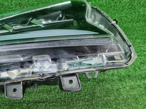 Фара правая Lexus GX 2 URJ150 (2019-2023) LED