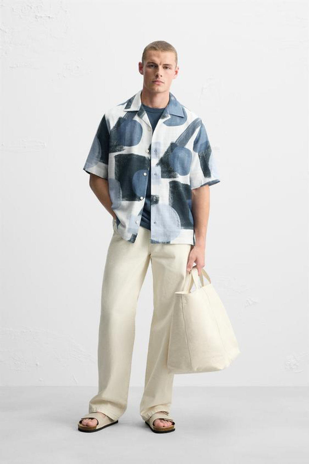 ZARA РУБАШКА С АБСТРАКТНЫМ ПРИНТОМ, СИНИЙ