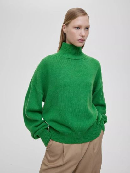 AIM  свободного кроя Цвет зеленый . 50% шерсть мериноса.