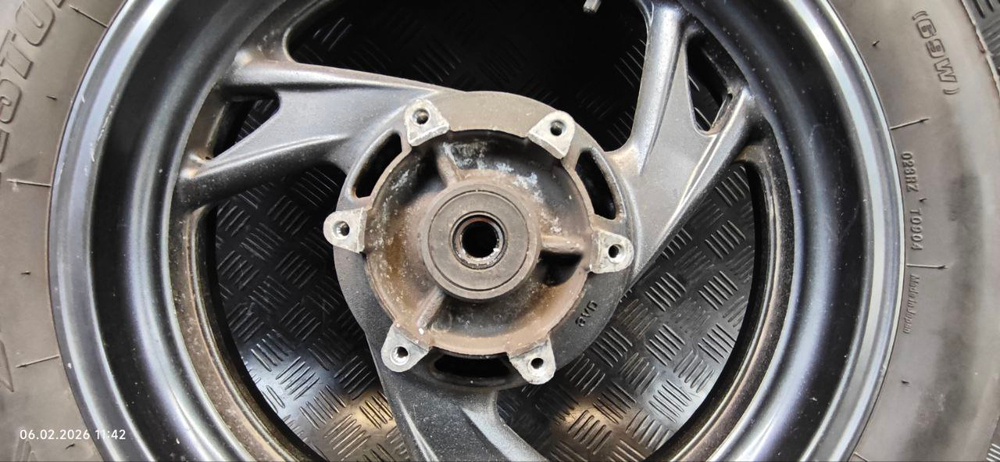 Колесо заднее Yamaha TDM850 RN03J 053956