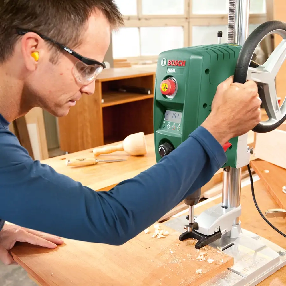 Настольный сверлильный станок PBD 40 BOSCH 0603B07000