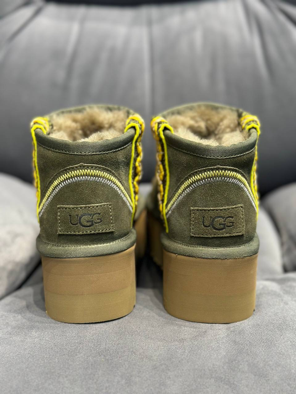 UGG