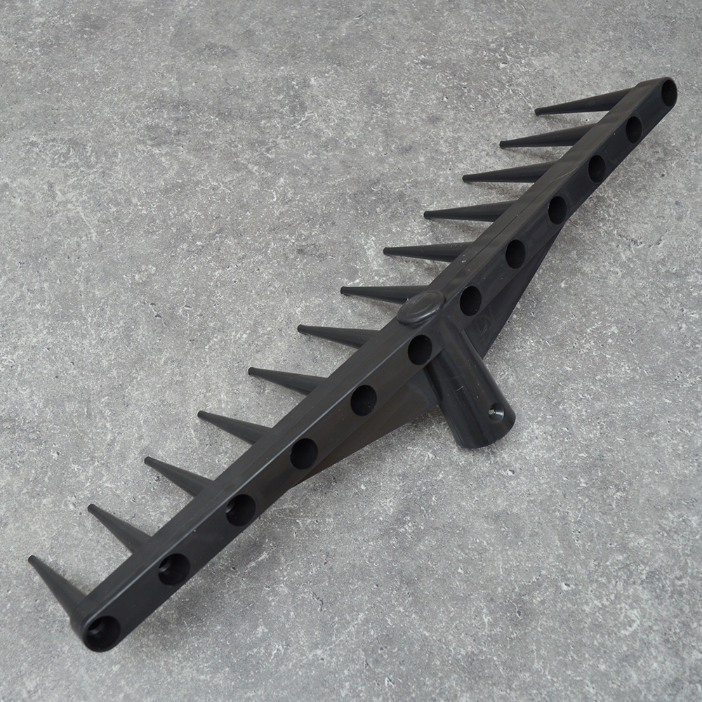 Грабли сенные 12-ти зубые пластмассовые черные