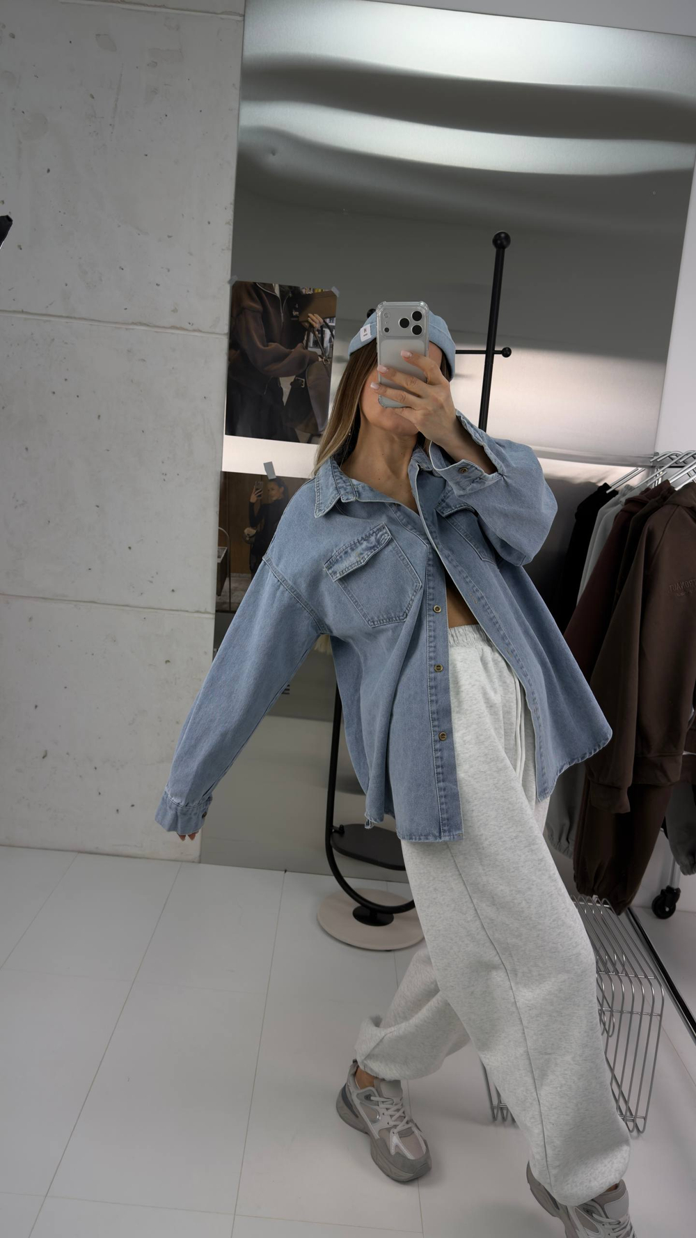 Рубашка джинсовая женская артикул 10687 цвет "голубой"