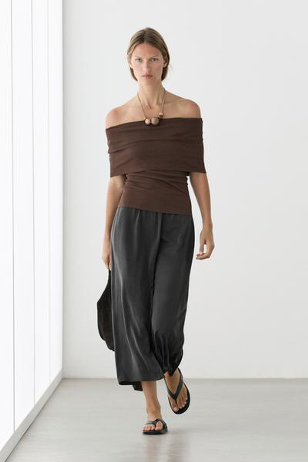 Massimo Dutti Хлопковый топ с открытыми плечами, коричневый