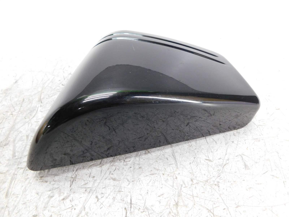 Пластик боковой правый Honda VTX1800 SC46