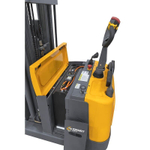 Штабелер электрический самоходный ричтрак CQD 20R (2000 кг; 5 м; 24 В / 280 Ач) SMARTLIFT (SMART)