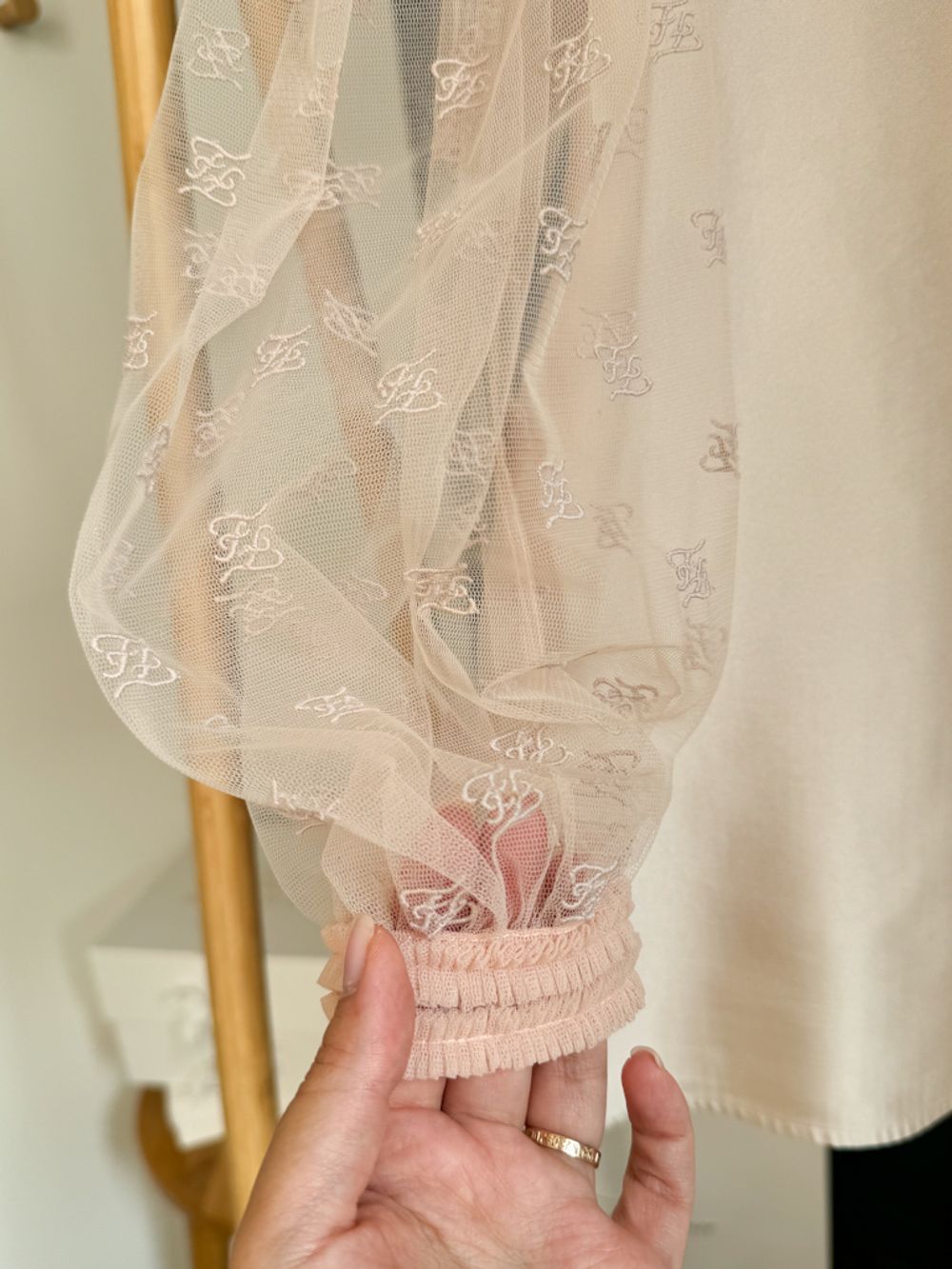 Атласное платье Fendi, 116