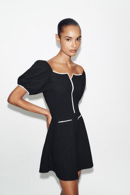 ZARA ПЛАТЬЕ ИЗ БУКЛЕ С КОНТРАСТНОЙ ОТДЕЛКОЙ, ЧЕРНЫЙ/ЭКРЮ