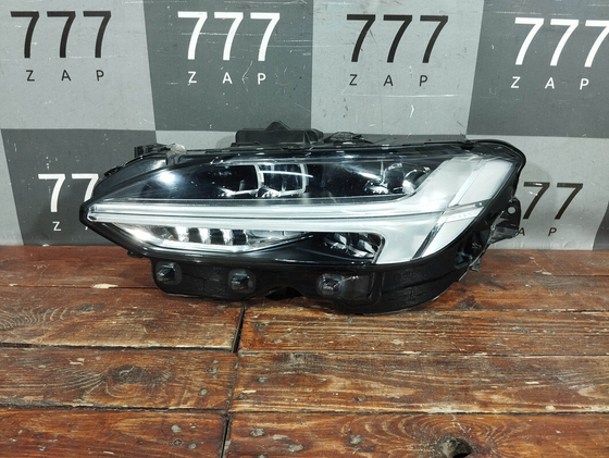 Фара левая Volvo S90 2 16-нв Б/У Оригинал 31655728