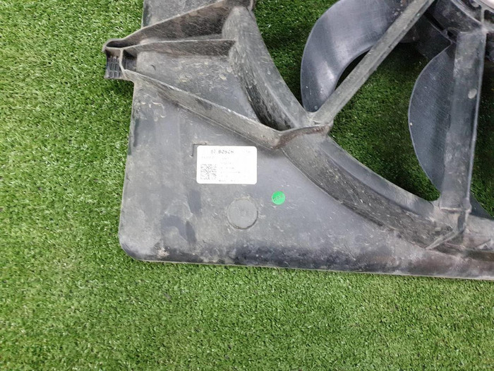 Диффузор с вентилятором Genesis GV70 (2020-н.в.)