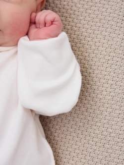 Конверт на выписку новорожденного весна