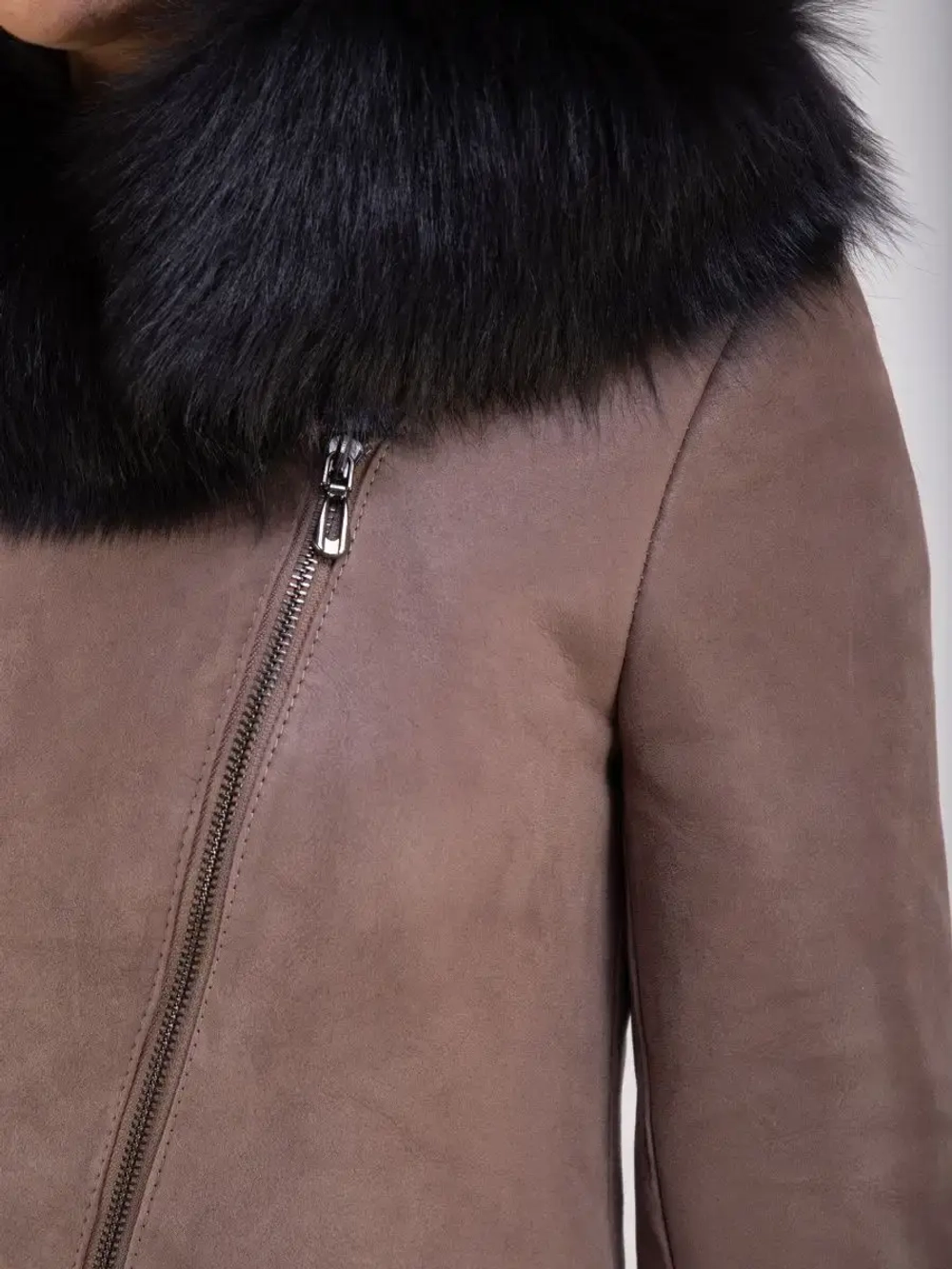 Дубленка женская натуральная длинная с капюшоном Турция