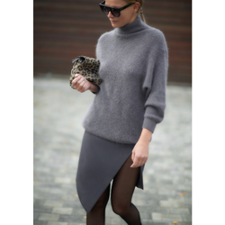 Свитер с мохером дымчатый серый