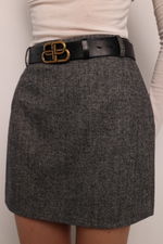 Юбка мини серая в елочку