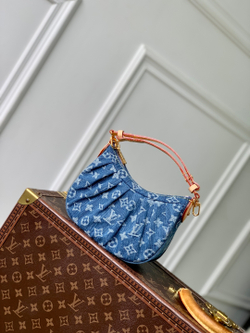 Louis Vuitton Pochette Valley