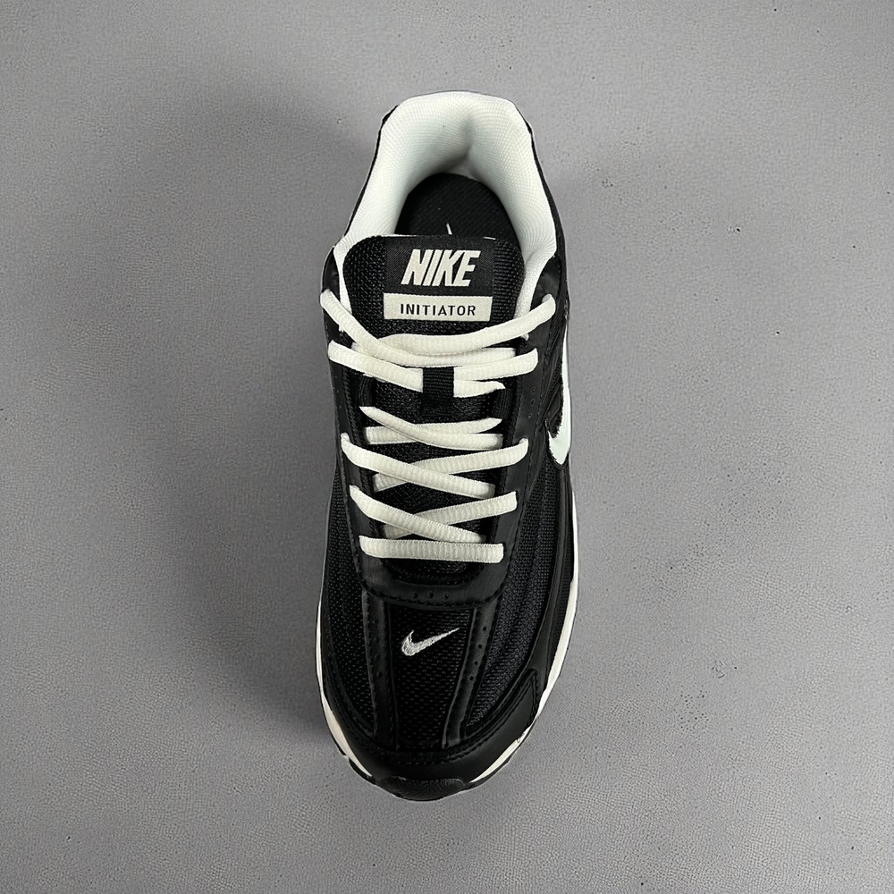 Nike Initiator • Black