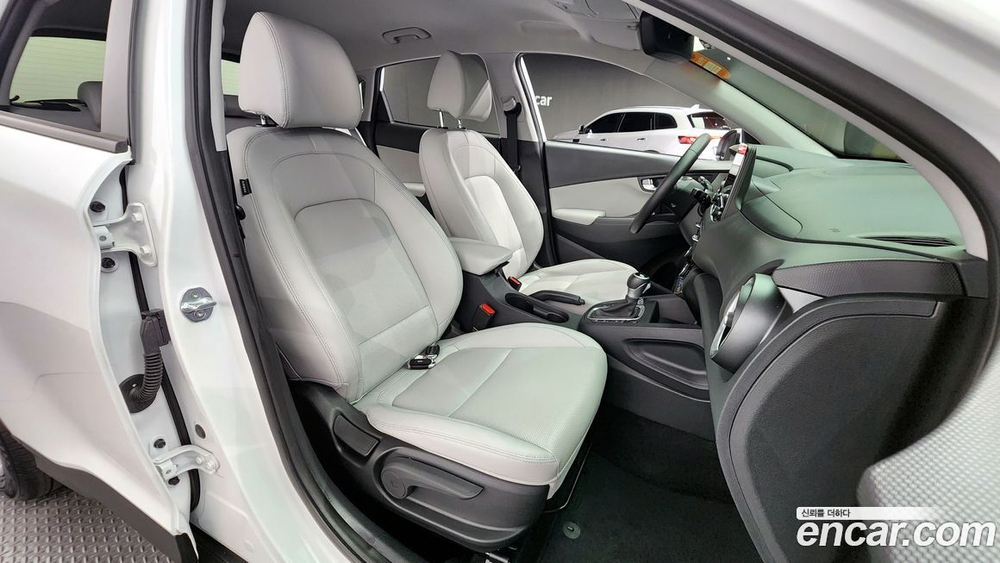 Hyundai The New KONA Бензин 1.6 Turbo 2WD (12.2021)