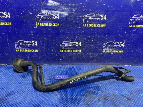 Горловина топливного бака NISSAN R'NESSA 1997