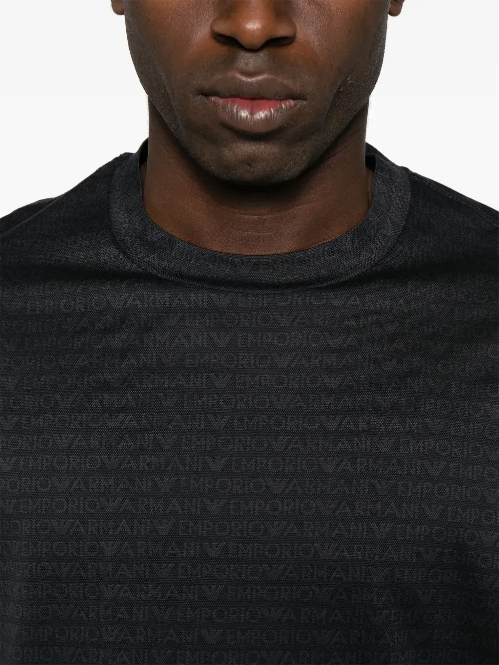 Футболка EMPORIO ARMANI