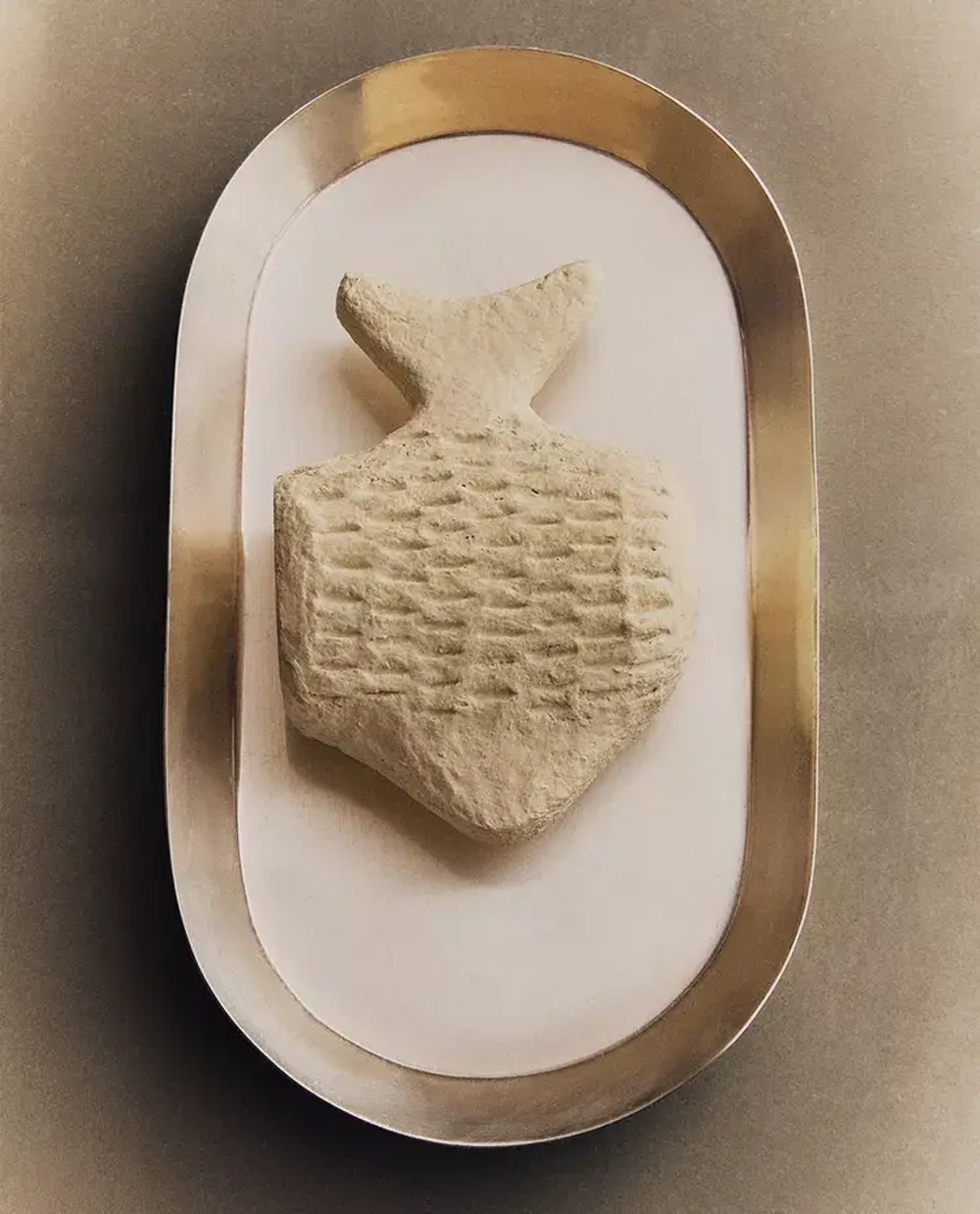 ZARA HOME ПОДСВЕЧНИК В ФОРМЕ РЫБКИ, ЭКРЮ