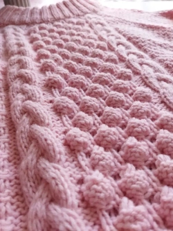 Платье вязаное