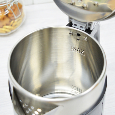 Чайник электрический 1,8л Sakura SA-2172BK, цвет нерж.сталь/черный