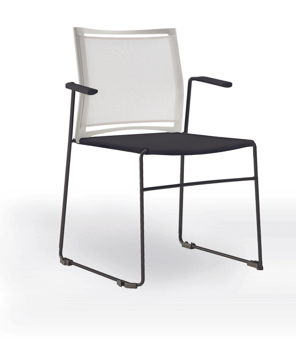 Web стул на полозьях с подлокотниками и спинкой-сеткой