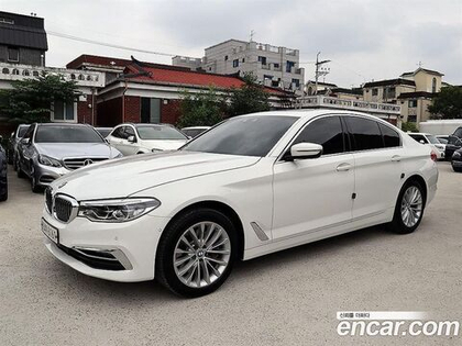 BMW 5 Series (G30) 530i xDrive Luxury Plus (11.2019)