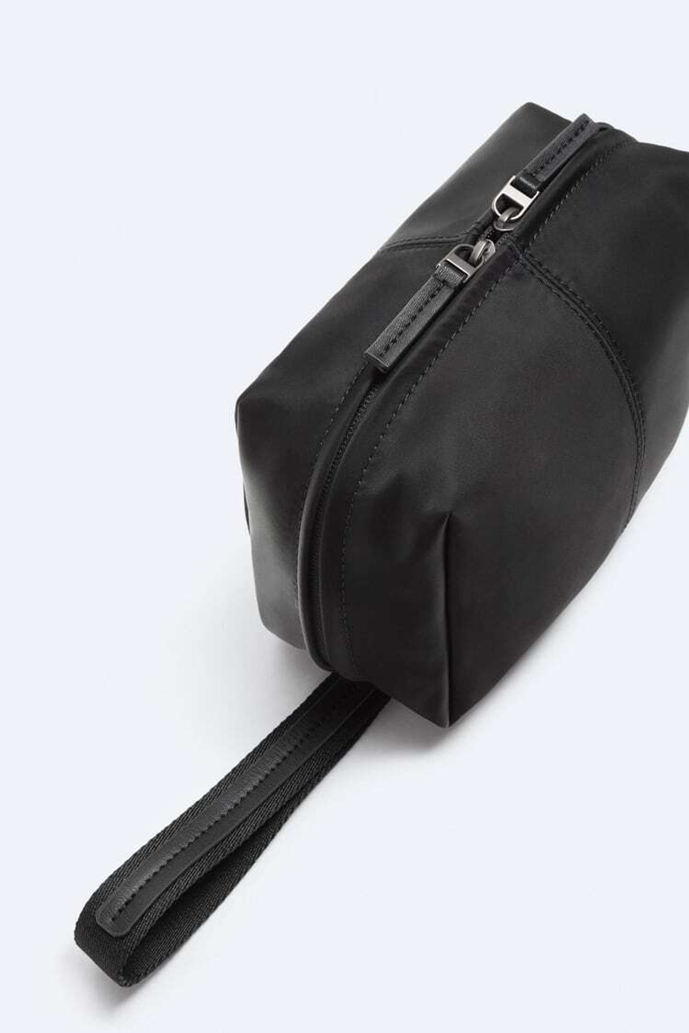 ZARA НЕСЕССЕР ИЗ НЕЙЛОНА, ЧЕРНЫЙ