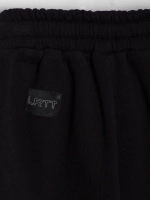 Спортивные шорты для мальчика на лето