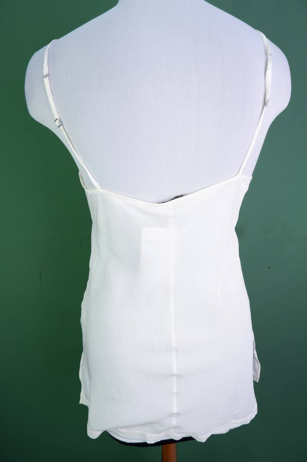 Топ Intimissimi базовый, визуально на 44 размер