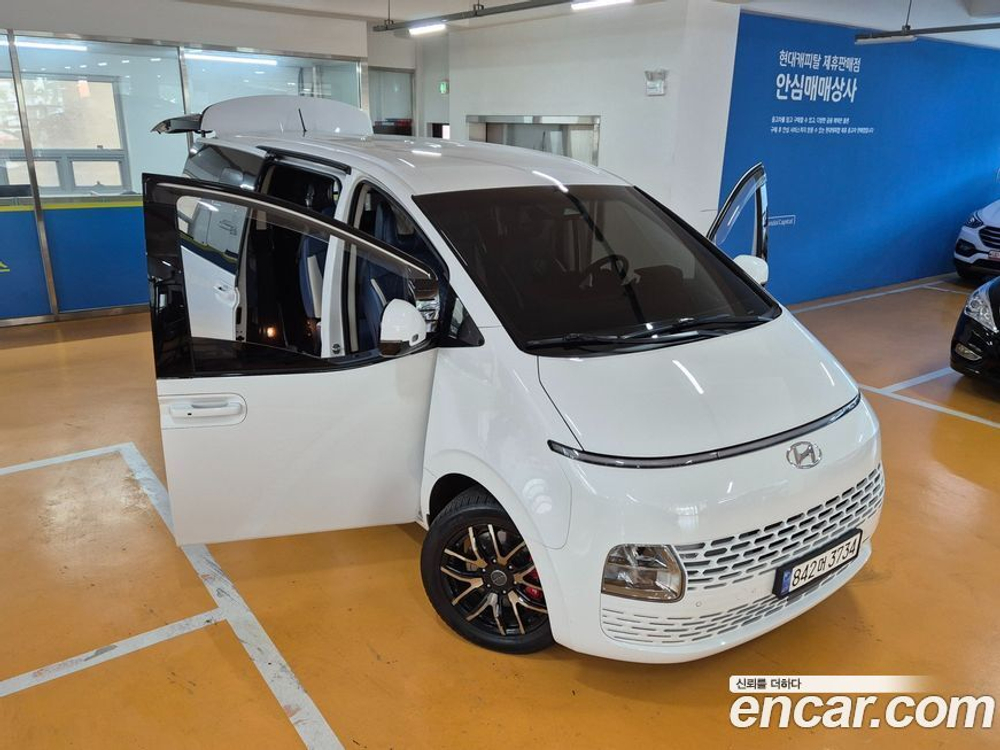 Hyundai Staria Cargo 5인승 (02.2022)