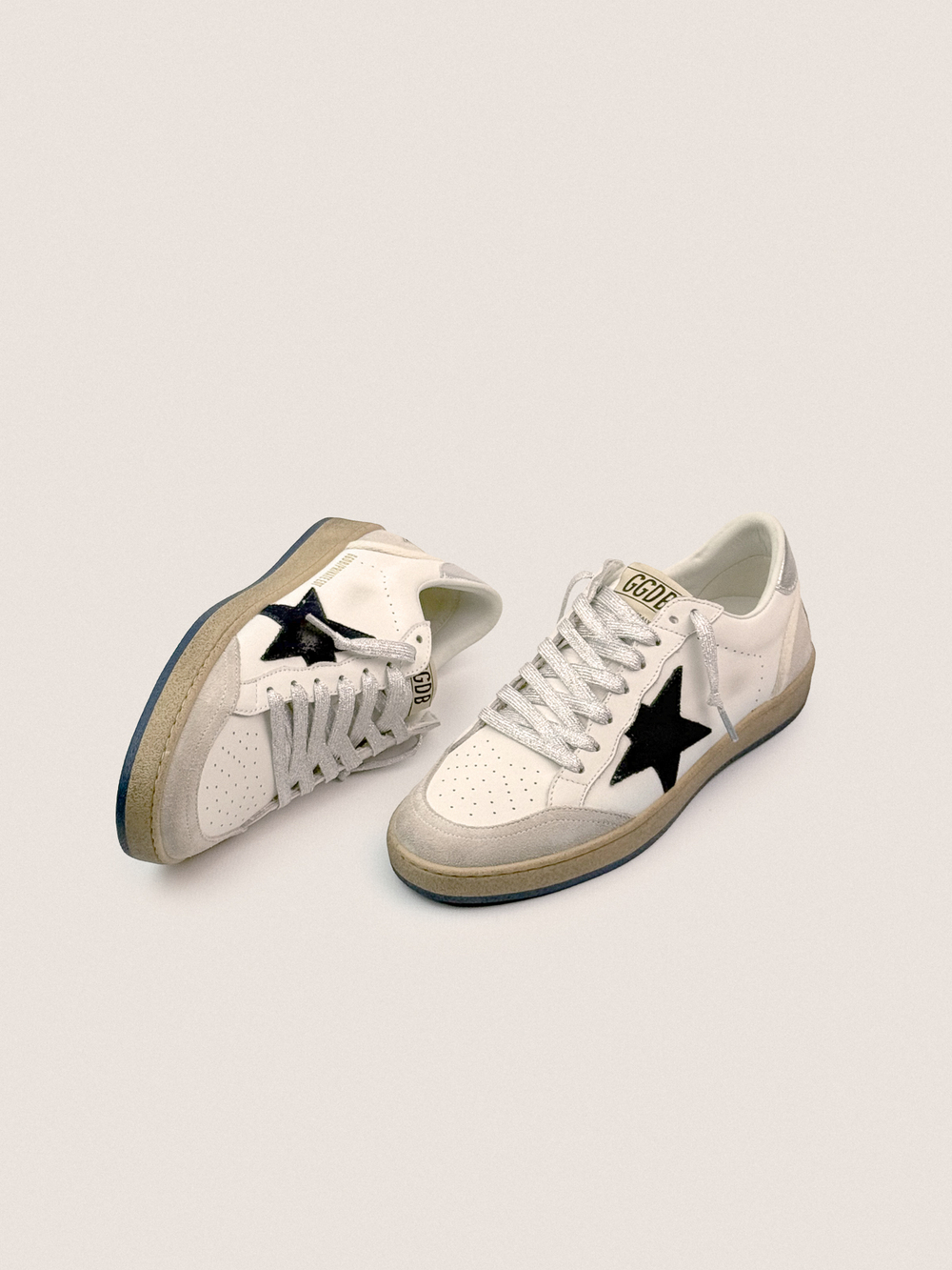 Ball Star in white leather with black star and heel tab