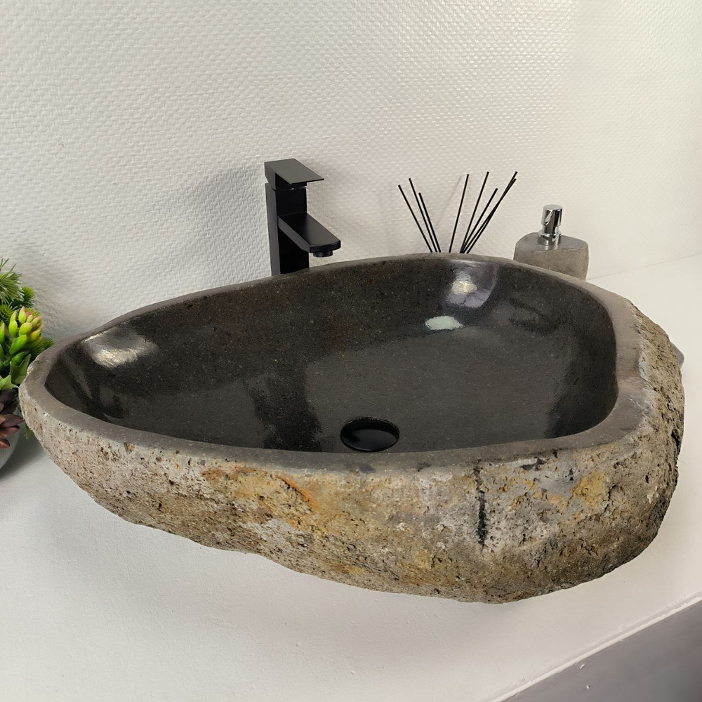 Раковина из речного камня RS-65154 68*52*18 0858