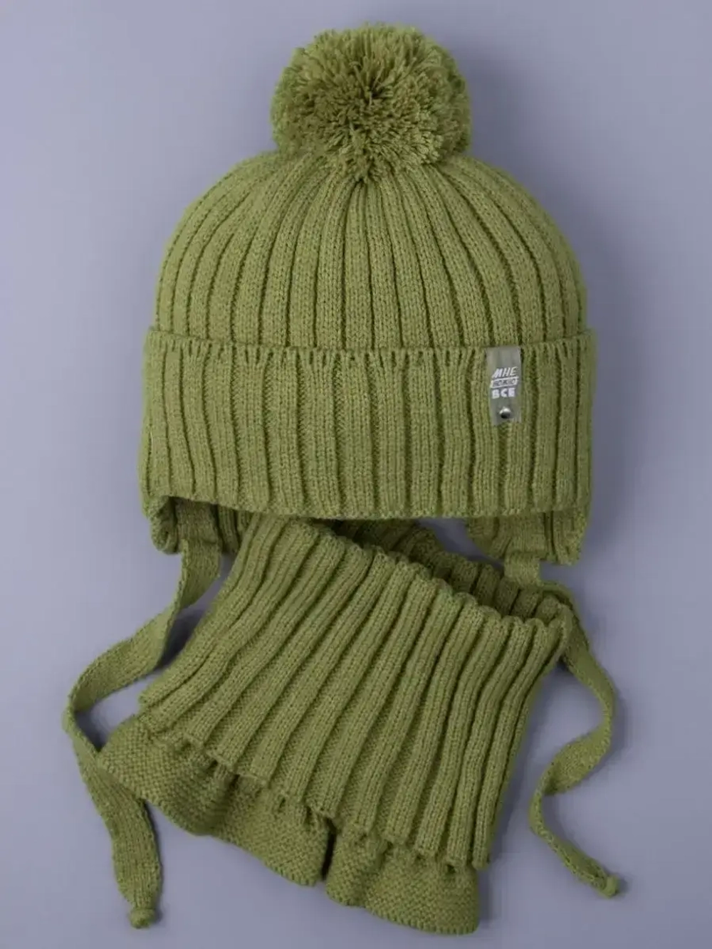 Шапка осенняя детская на завязках и снуд
