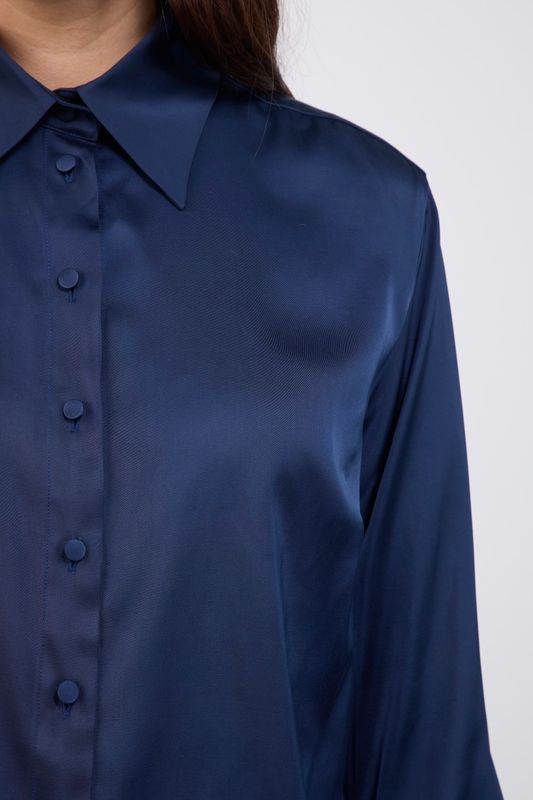 Блузка с заостренным воротником, темно-синий