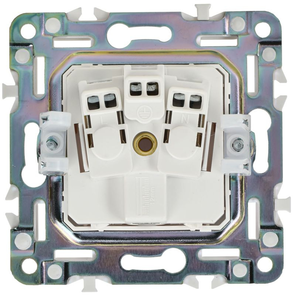 Розетка SKANDY 16А с заземл. без защ. шторок SK-R05W арктич. бел. IEK SK-R11-16-K01