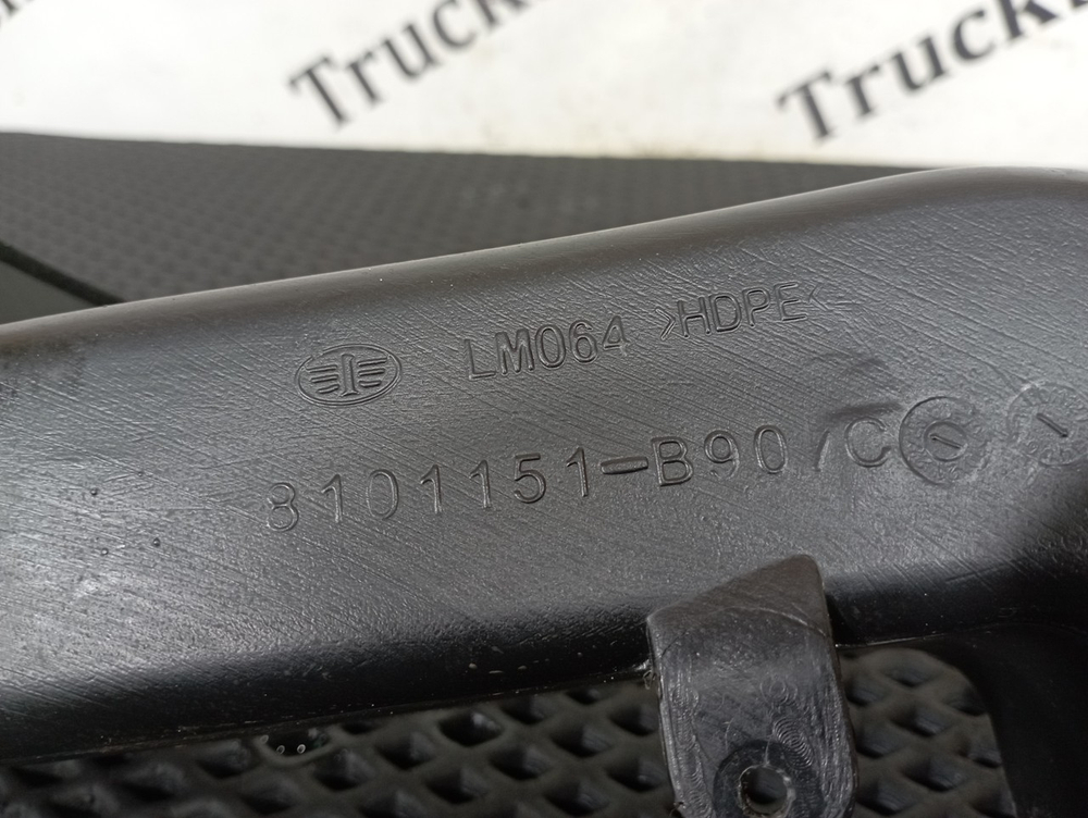 Воздуховод отопителя