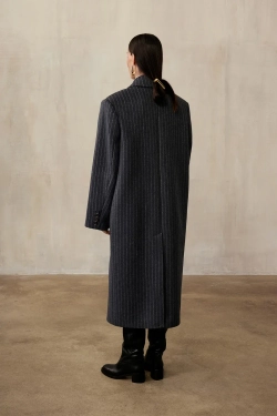 Пальто двубортное в полоску (((Power + dressing))), серое